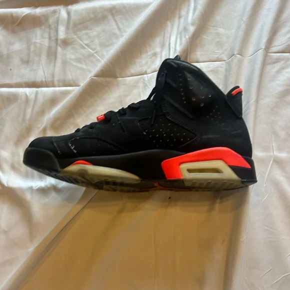 Air Jordan 6 “Infrared” – Men’s Size 11.5 (Slightly Used) 2015 Drop - Picture 4 of 9